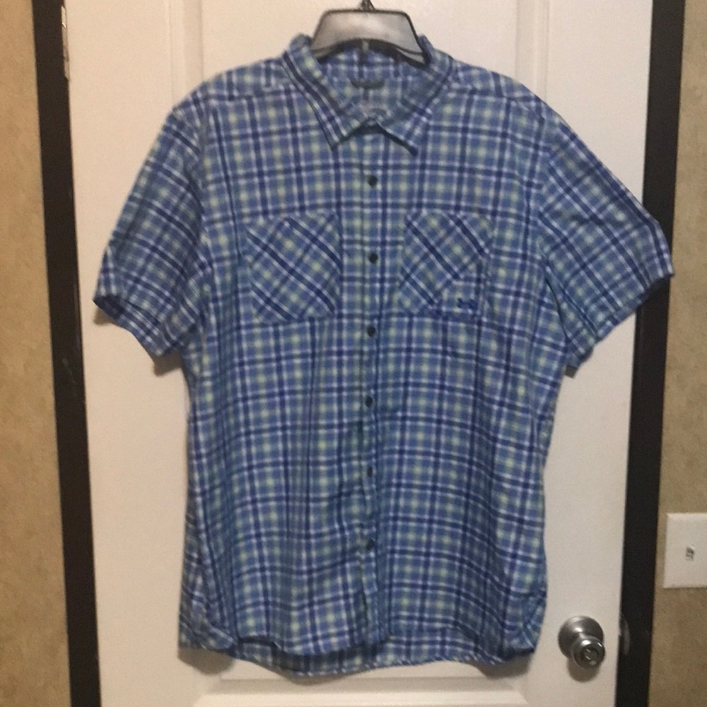Under Armour mens shirt